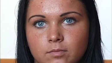 Вудман уговорил милую тихоню попозировать обнажённой, а потом её тоже выебал в жопу